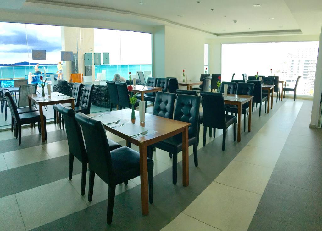 Cosy Beach View Condominium Pattaya Luaran gambar