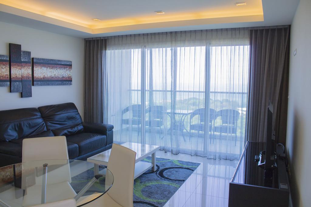 Cosy Beach View Condominium Pattaya Luaran gambar
